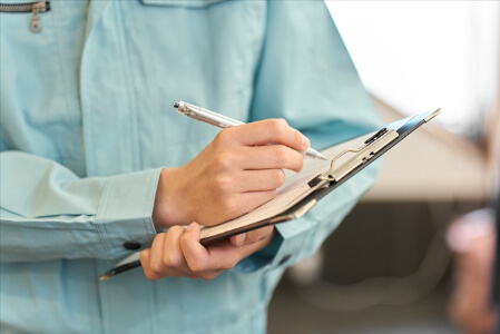 専門業者にクロゴキブリの駆除を依頼検討すべきケース