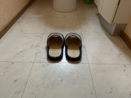 トイレの床は掃除が必要?