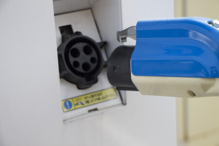 【電気自動車の充電】充電の設置工事は自分でできない!