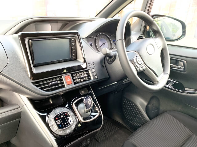 【車内掃除】車内掃除が必要な理由を知っておこう!