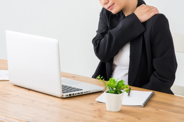 【肩こりと整体】肩こりになりやすい人には2つの特徴がある