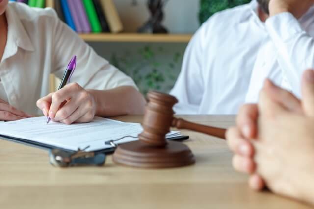 不倫の証拠として調停や裁判で認められるものとは?