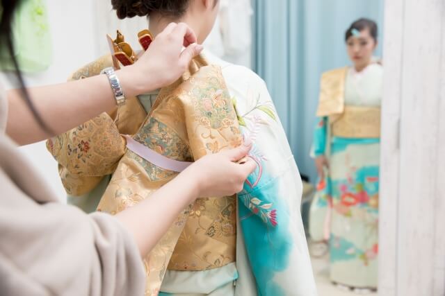 【振袖の着付け】振袖の着付け当日の流れを知ろう!
