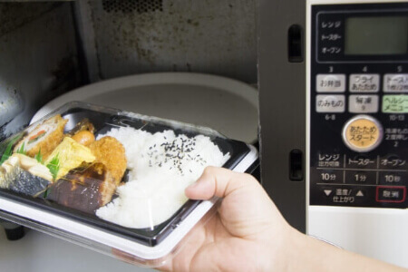 電子レンジは掃除が必要です!電子レンジの汚れは2種類ある!
