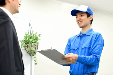 【押入れのカビ】最終手段は業者に依頼!料金相場は?