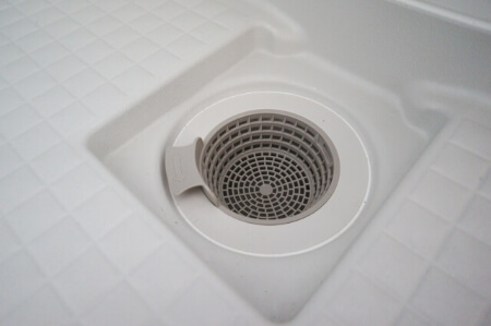 排水口を掃除する方法