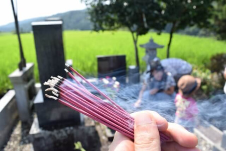 【墓参りのマナー】墓参りで気をつけたい3つのマナー
