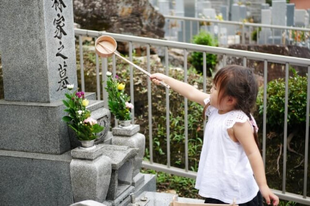墓参りに行く時の服装の5つの注意点