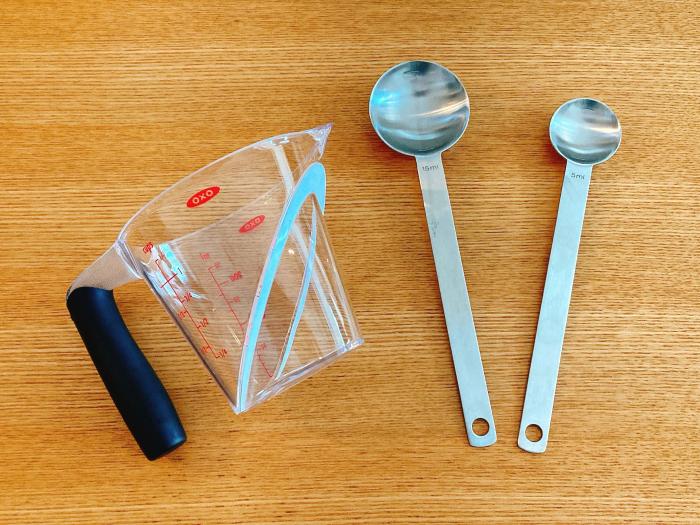 調味料の正しい計り方とは?大さじ、小さじ、計量カップで調味料を計る基本方法