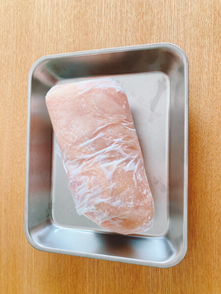 鶏肉を美味しく解凍したい時は冷蔵庫