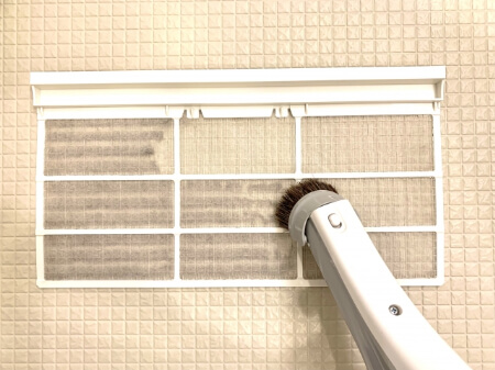 自分でできるエアコンのカビ取り方法