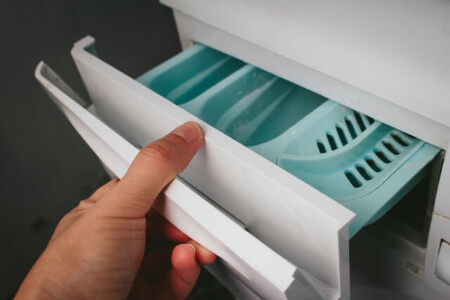 洗剤ケースや排水フィルターの掃除方法