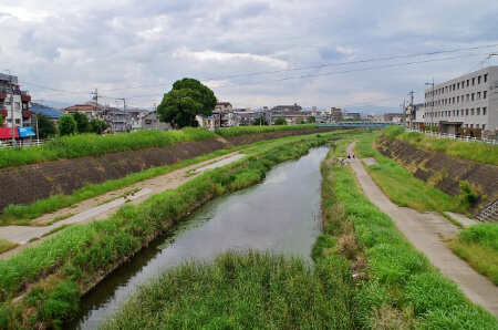 やってはいけない灯油の処分方法