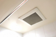 お風呂 換気扇 うるさい