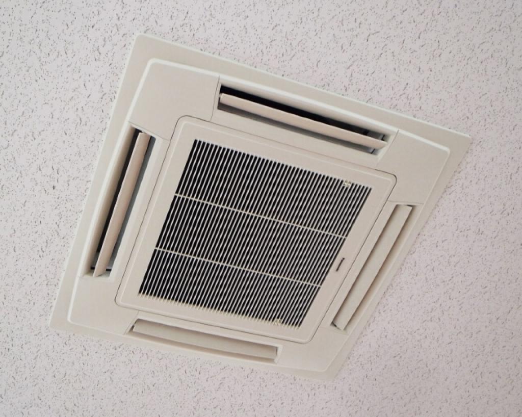 エアコンクリーニング（天井埋込型）のサービス写真