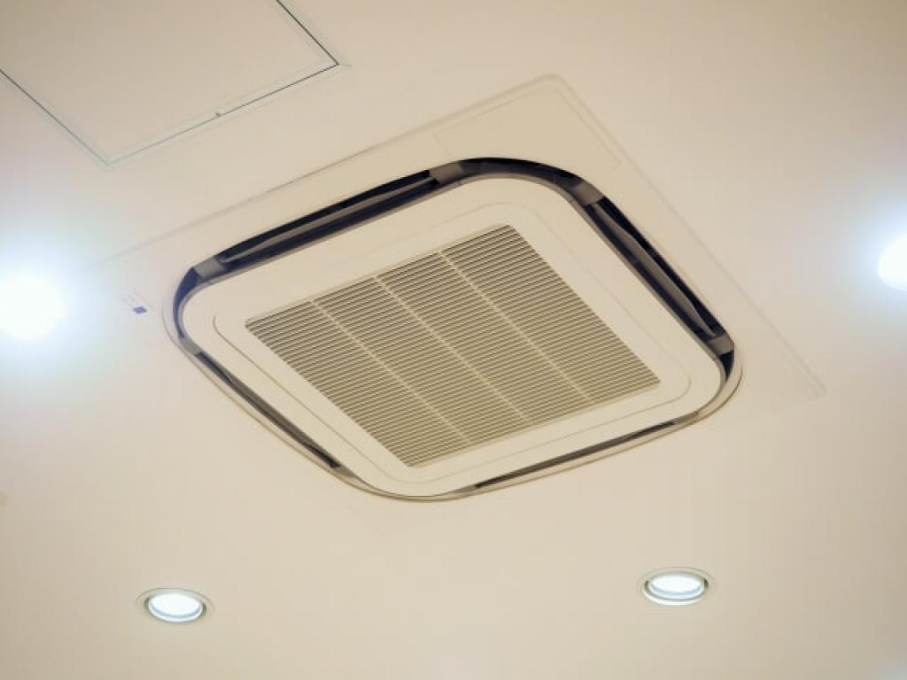 エアコンクリーニング(天井埋込型)のサービス写真 エアコンクリーニング(天井埋込型)のサービス写真