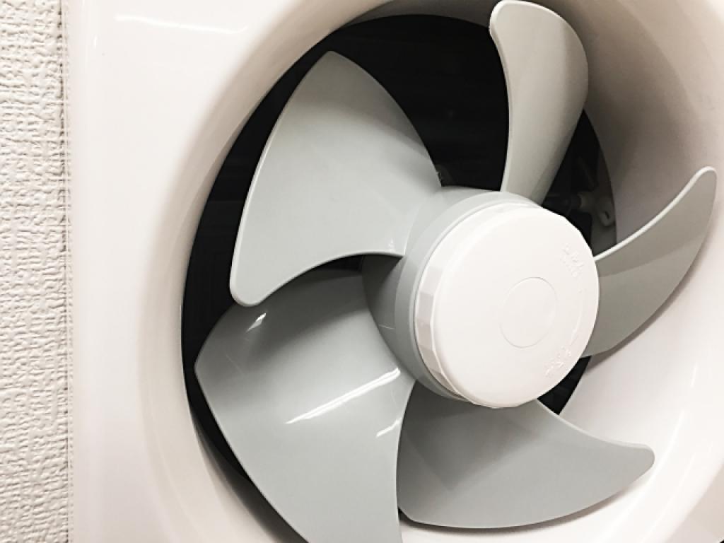 レンジフード(換気扇)クリーニング(プロペラ型)のサービス写真 レンジフード(換気扇)クリーニング(プロペラ型)のサービス写真