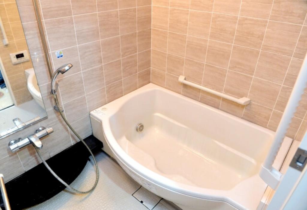 お風呂掃除(浴室)クリーニングのサービス写真 お風呂掃除(浴室)クリーニングのサービス写真