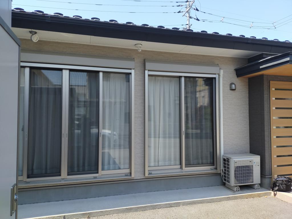 日本一の施行実績48万枚!!真心込めて丁寧な仕事をお届けします！網戸専門店のサービス写真2