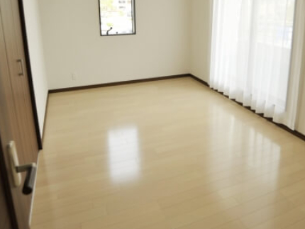 フローリングの張替え（ビニールクッションフロア）のサービス写真