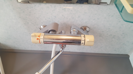 年内可能★熟練職人のお風呂クリーニング☆全て手作業でピカピカにします★即日対応★のサービス写真5