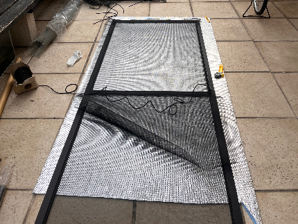 その場で張替えます☆網の色・メッシュも選べます！1枚4000～低価格で対応中☆のサービス写真3