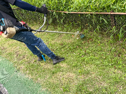 草刈り(草刈り機)のサービス写真 草刈り(草刈り機)のサービス写真