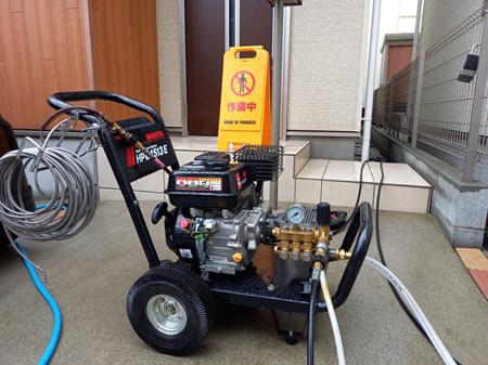 ★熟練職人の排水管高圧洗浄[高性能エンジン高圧洗浄機使用]★即日対応可能!!のサービス写真3