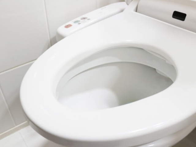 ウォシュレット（温水洗浄便座）取り付けのサービス写真