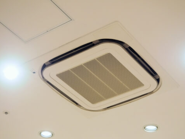 エアコンクリーニング(天井埋込型)のサービス写真 エアコンクリーニング(天井埋込型)のサービス写真