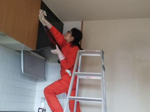 レンジフード（換気扇）クリーニング（プロペラ型）のサービス写真