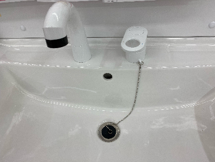 洗面化粧台の交換をお考えなら当店までご連絡下さい！どんな悩みも解決致します！のサービス写真3