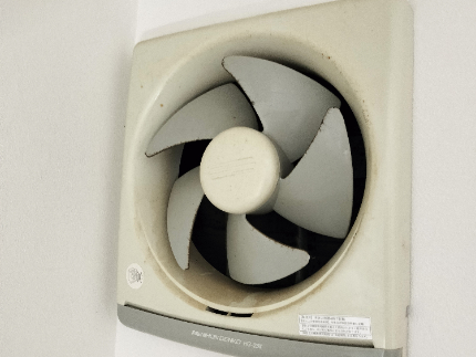 レンジフード（換気扇）クリーニング（プロペラ型）のサービス写真