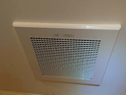 1室用天井埋め込み型換気扇及び壁埋め込み型換気扇取り替え工事(本体
