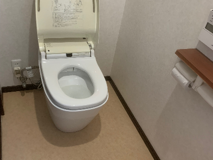 フローリングの張替え（ビニールクッションフロア）のサービス写真