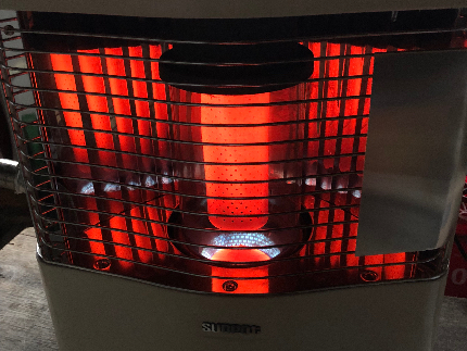 ストーブの分解掃除のサービス写真