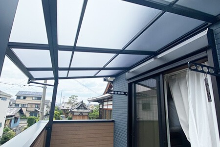福島県のバルコニーの屋根設置