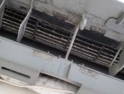 エアコンの分解洗浄！中はカビと埃でいっぱいです！今なら抗菌スプレーをサービス中！のサービスサムネイル写真2