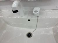 洗面化粧台の交換をお考えなら当店までご連絡下さい！どんな悩みも解決致します！のサービスサムネイル写真3