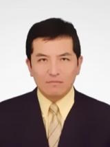 お客様のお車洗います。高圧洗浄機を使いますので電源と水道必要となります。