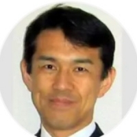 浴室のドア交換、取り換えはお任せください。開き戸から折戸への交換もできます。