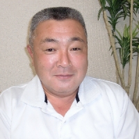 壁掛テレビ専門　専門店クオリティーで取り付けます　金具　ケーブル等ご心配は無用