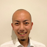 フローリングのベタベタヨゴレやホコリをクリーニングでスッキリ綺麗に！